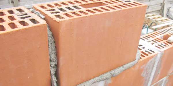 Snelbouw baksteen