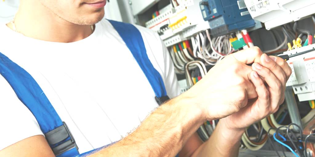 elektriciteitskast verplaatsen